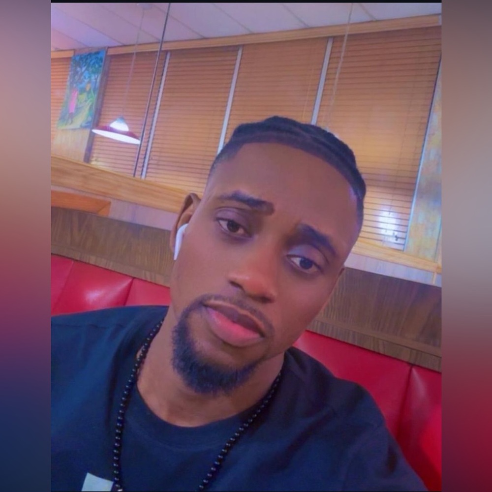 Meet your Posher, Marc djery